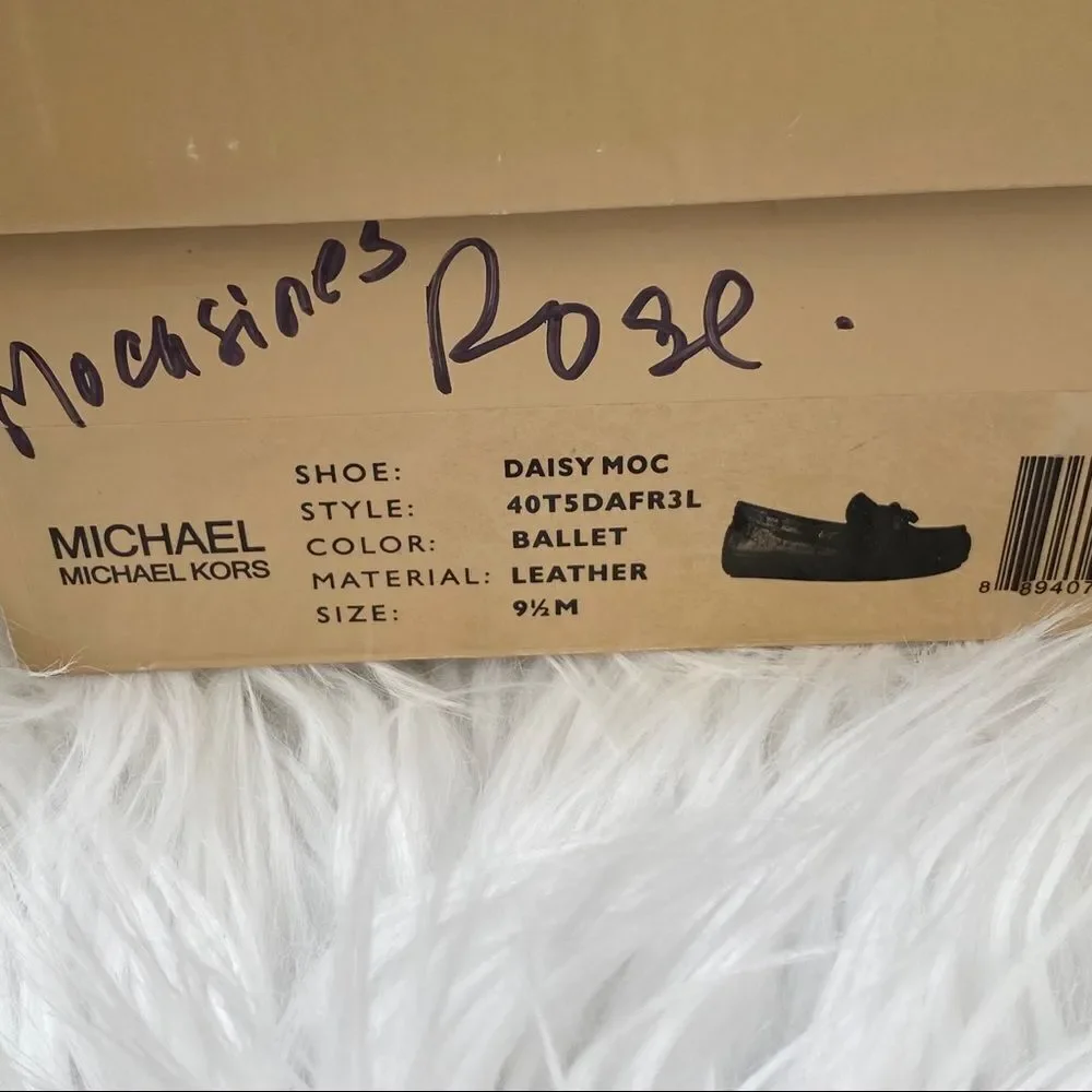 Michael Kors Daisy blush leather moccasins 9.5